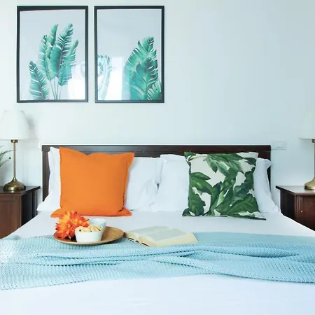 Piazza Chiappa Apartment *